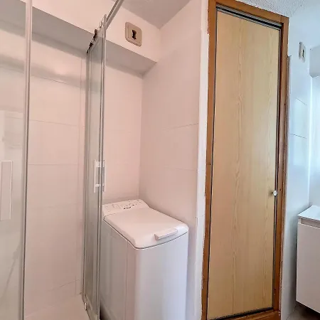 Apartment 3 Pieces - Balcon, Proche Pistes Et Commerces - Fr-1-344-1067